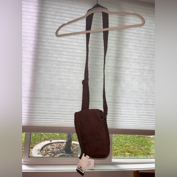 Rip Curl Brown Suede Crossbody Bag - Picture 4 of 4